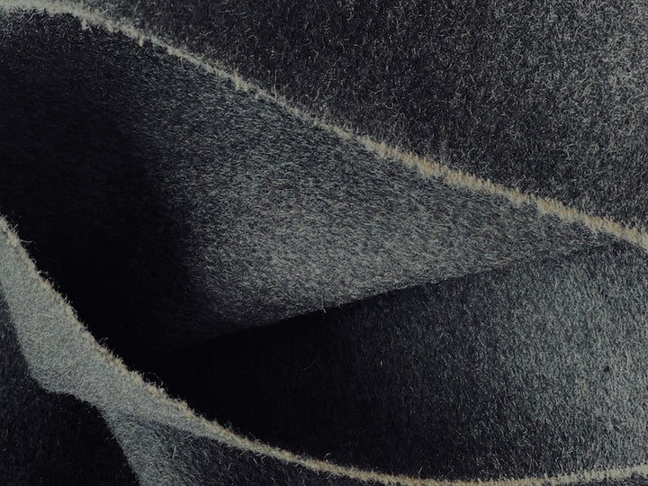 Loro Piana Luxurious Marled Carbon Grey Cashmere Coating (Made in Italy)